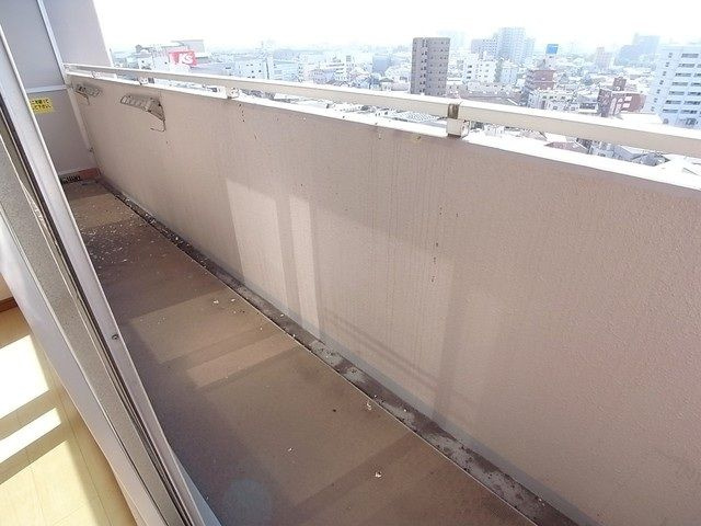 アルファステイツ入船町のバルコニー