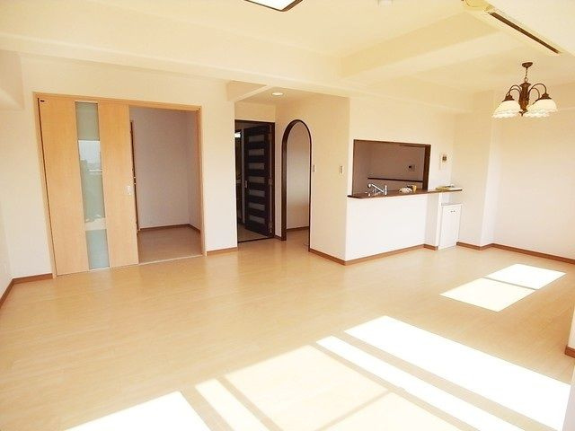 アルファステイツ入船町の居間・リビング