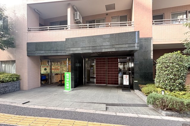 エクセレント文京動坂のエントランス|エクセレント文京動坂：ペット飼育可能なマンションです！