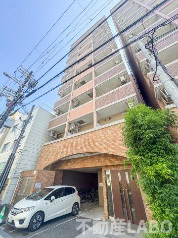 シャルマンフジ阿波座イーストの外観