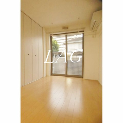 【居間・リビング】 | メゾン桜通り | 洋室のお部屋です。