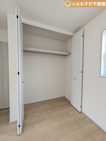 Livele Garden.S　深谷上柴町東第3の収納|大容量の収納スペースで住空間もスッキリ広々
収納がたっぷり付いていれば、お部屋がすっきり保てて気持ちが良いですね♪