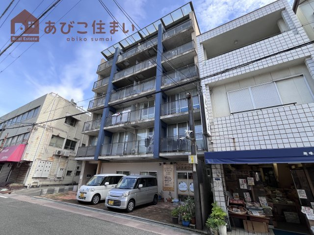 カーサマニエラの外観