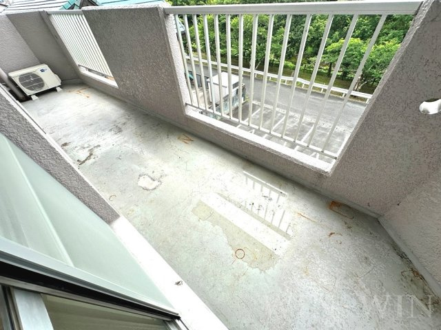 オレンジハイツ赤岩のバルコニー