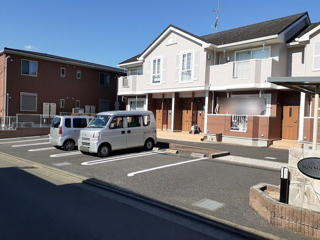 サンメゾン・Ⅰの駐車場