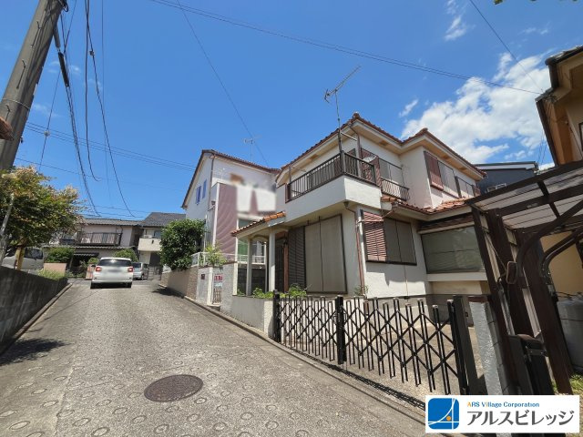 中古／富士見市羽沢１丁目の前面道路含む現地写真|前面道路幅員約4.2ｍ
