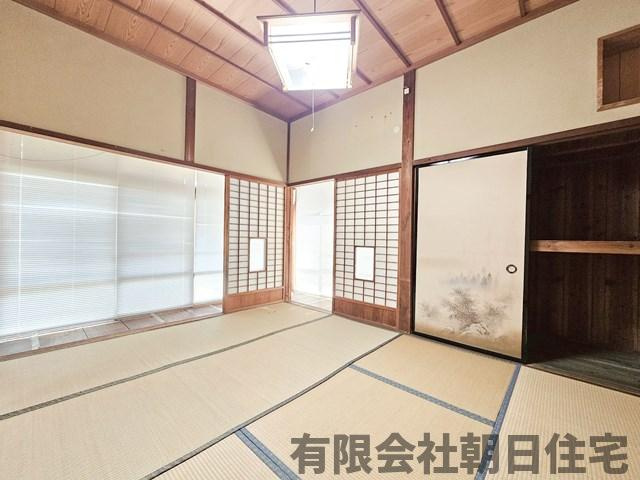 【和室】 | 鹿島町古浦中古戸建 | 和室がひろがる居住スペース