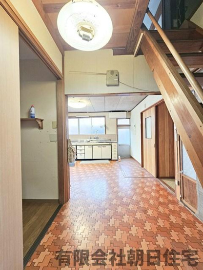 【居間・リビング】 | 鹿島町古浦中古戸建 | 使いやすい居間です