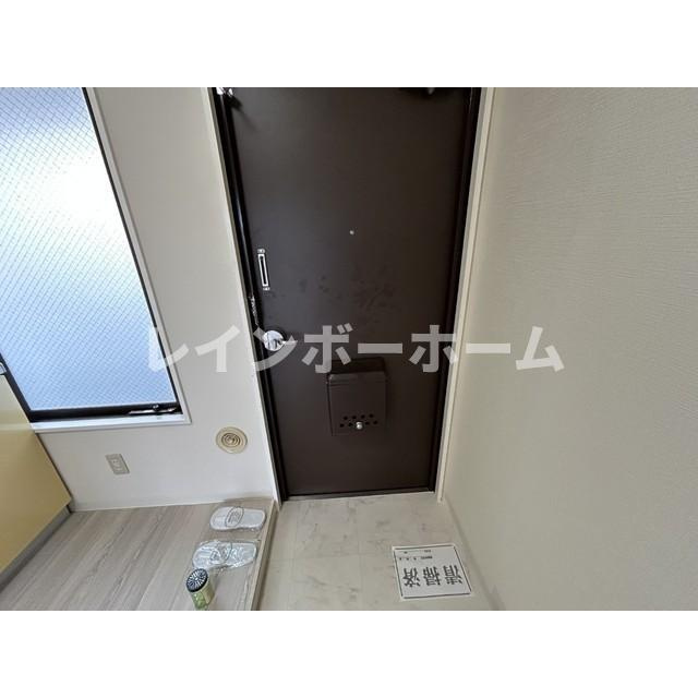 ドエル南浦和の玄関