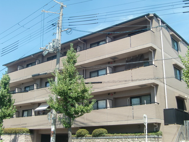 サンフォーレ岡本