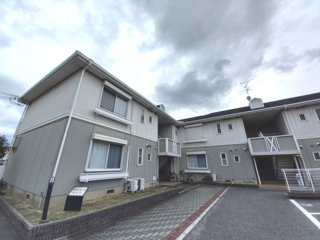 ブランヴェール東助松の外観