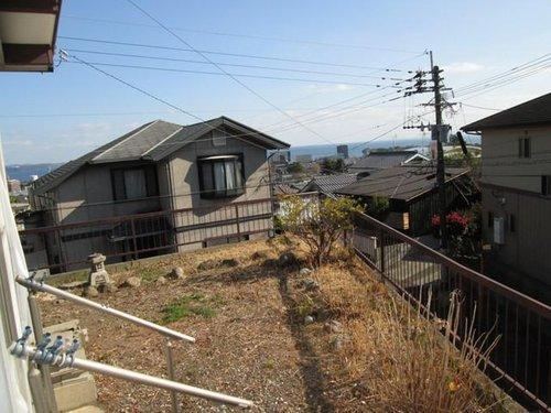 別府市亀川四の湯町の庭