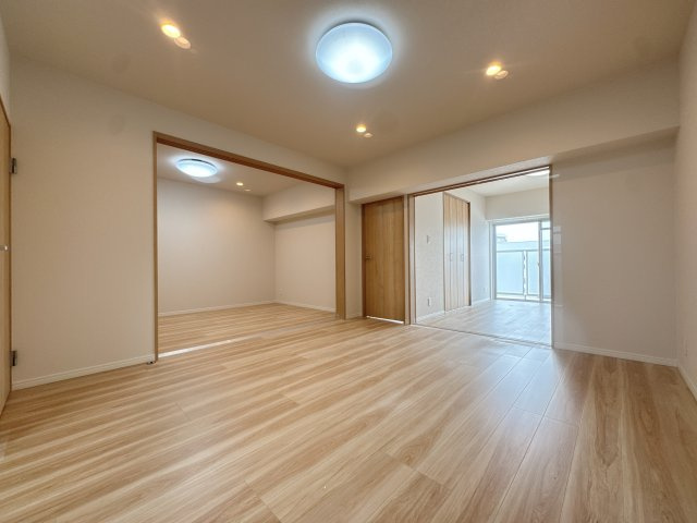 【居間・リビング】 | ローレルハイツ大橋☆仲介手数料無料☆