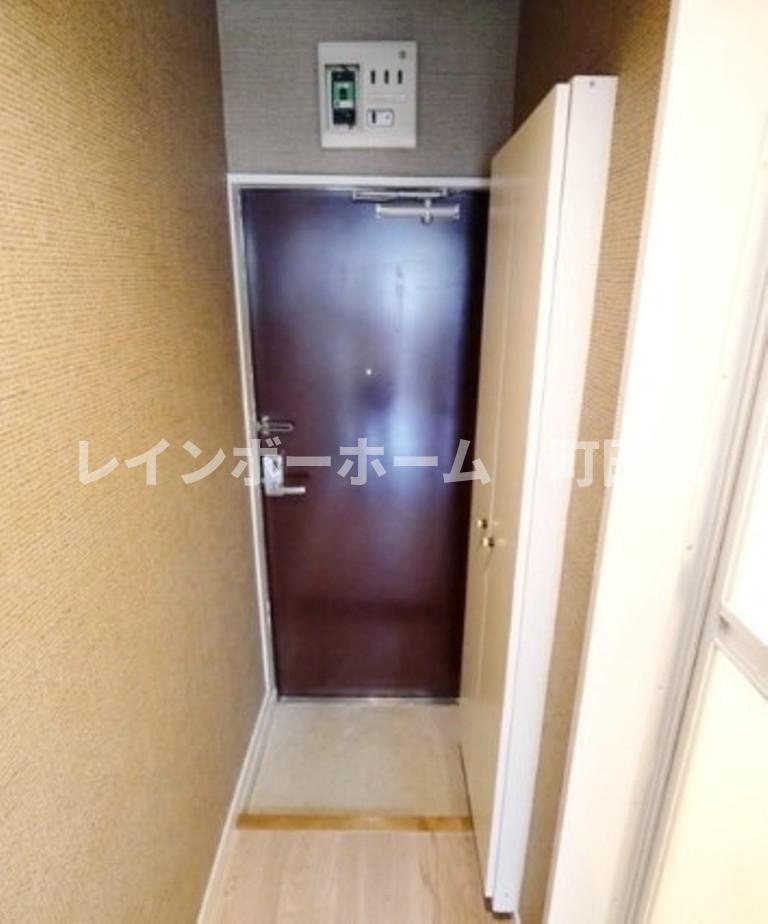 クロノス南橋本※初期費用分割あと払いサービス利用可能物件の玄関