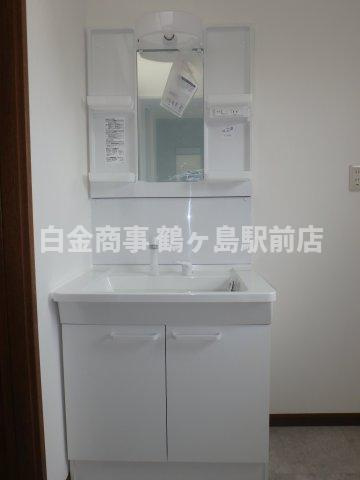 坂戸市泉町中古戸建の独立洗面台