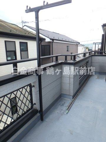 坂戸市泉町中古戸建のバルコニー