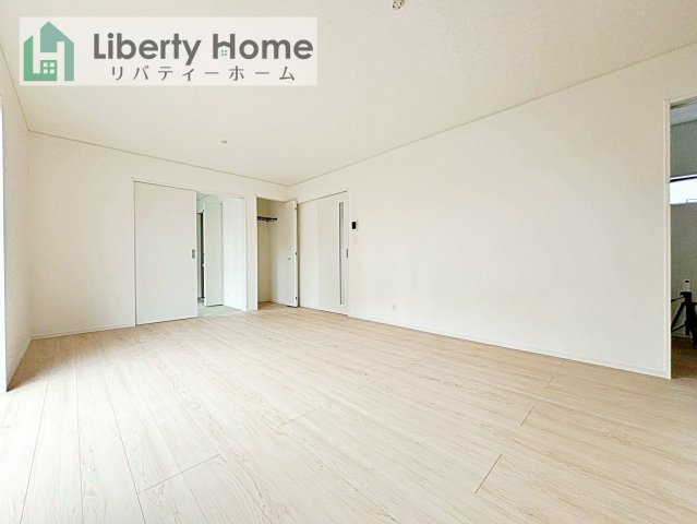 土浦市右籾第13　新築戸建の居間・リビング