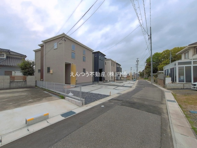 熊野桜佐区画整理の前面道路含む現地写真