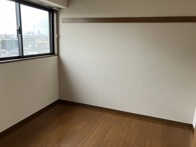 ヴェルジェ扇の洋室