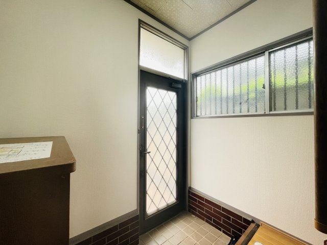 【玄関】 | 深谷市人見　中古戸建