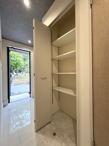 八潮市　八潮6丁目　新築戸建　全2棟の収納|便利な収納スペースです
