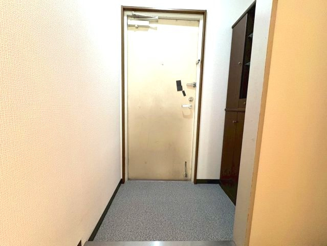 スタンドアップ野々上の玄関