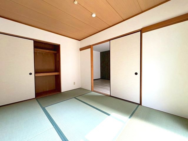 スタンドアップ野々上の和室