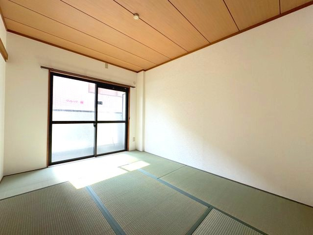 スタンドアップ野々上の和室