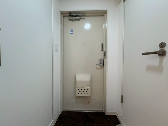 パールハイツの玄関