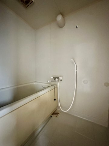 リアライズ玉出の浴室