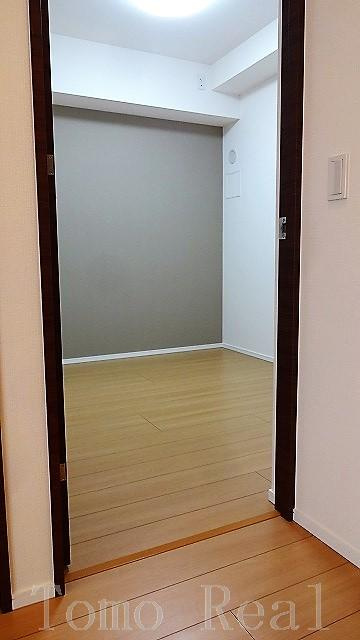 コンフォリア赤坂の洋室