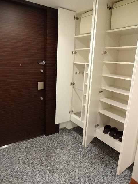 麻布第一マンションズの収納|別住戸の写真です