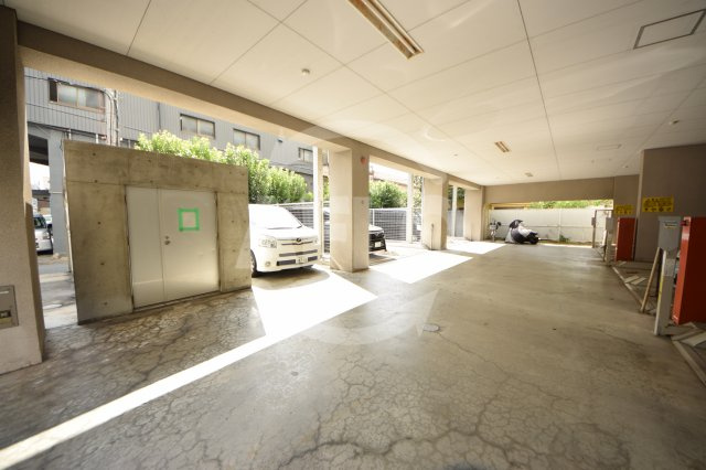 エレガンス川上　片江小学校区の駐車場|エレガンス川上　駐車場