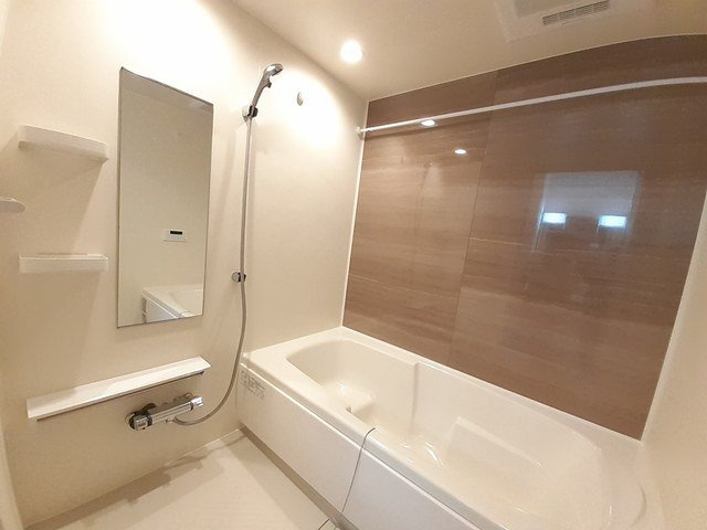福津市津屋崎７丁目のアパートの浴室|お風呂です