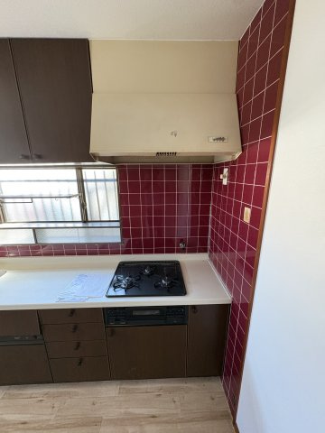 岩出市北大池・中古戸建・54788のキッチン