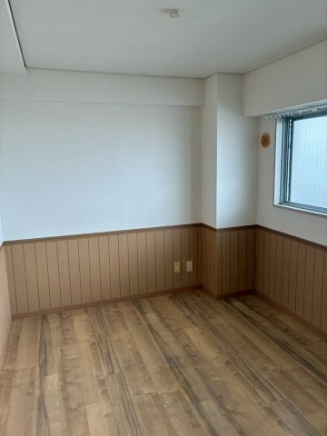 新潟昭和ビル（駅南）の洋室