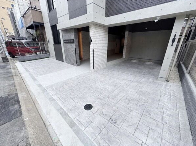 LUORE名古屋駅NORTHの駐車場