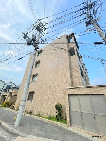 ロワイヤルヴァンテ　仲介手数料無料の外観