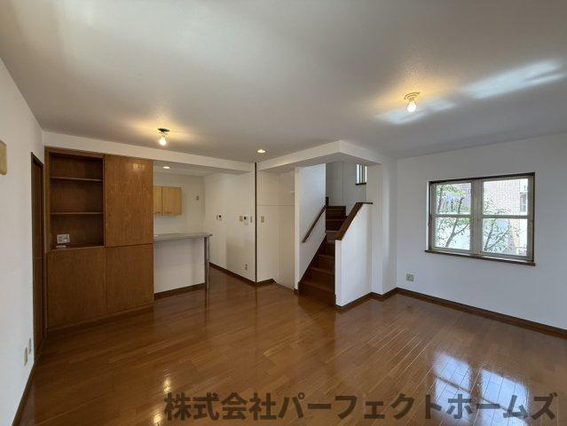 シティフラッツ交野の居間・リビング|ゆったり過ごせる居間です