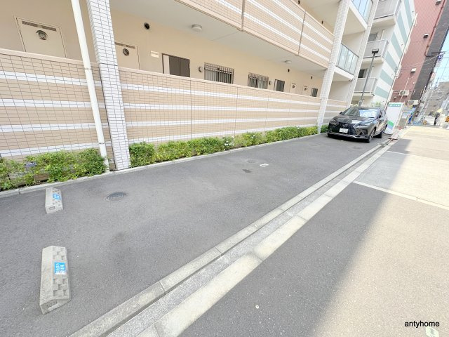 サンクレストの駐車場