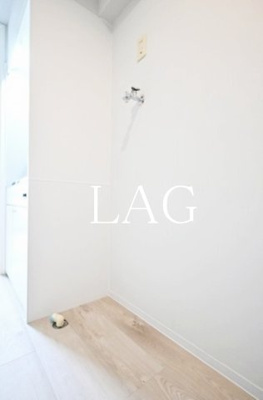 【その他】 | Apartment祐天寺 | 室内洗濯機置き場です。