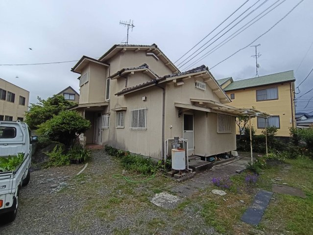 西条市喜多川217-2　中古戸建