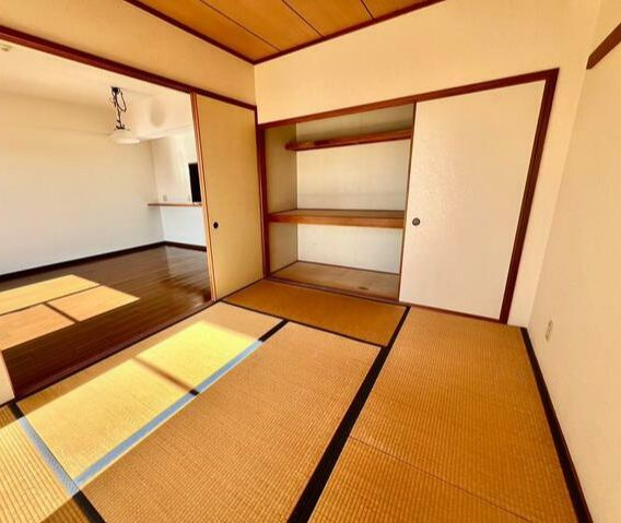 ファミール千葉公園の和室