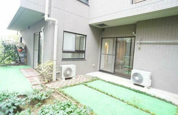 イトーピア幡ヶ谷の庭