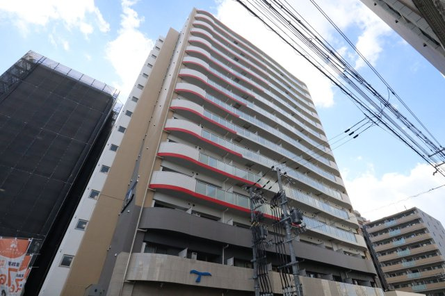 セレニテ江坂グランデ