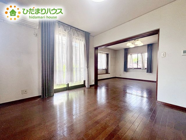 【居間・リビング】 | 石岡市南台1丁目　中古戸建 | 家族団らんの時間も増えそうな、日当たり良好＆くつろぎのLDK