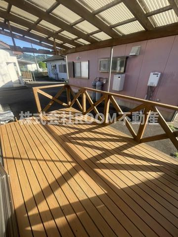 久保田貸家のバルコニー|落ち着いた時間を過ごせるバルコニーです