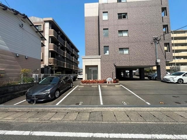 アーバンライフ松島の駐車場