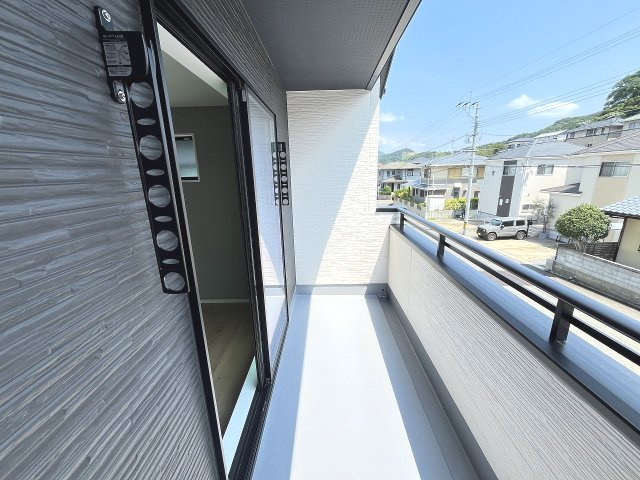 【バルコニー】 | 糟屋郡志免町桜丘3丁目6期　1号棟（全2棟）【仲介手数料無料・0円】 | 施工例。施工例は完成時と異なる場合があります。