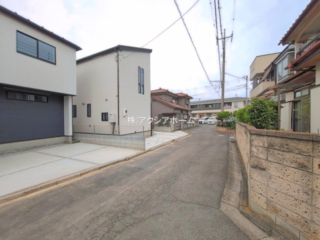 入間市鍵山3丁目・全2棟　新築一戸建　1号棟　の前面道路含む現地写真|2026年6月2日撮影